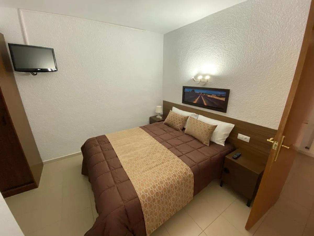 Apartamentos Ar Isern 布拉内斯 公寓