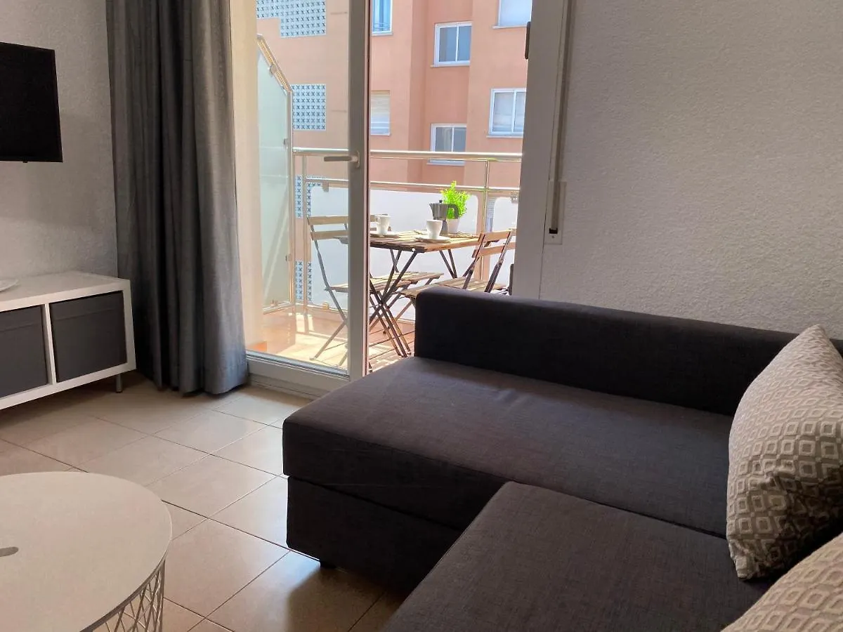 Apartamentos Ar Isern 布拉内斯